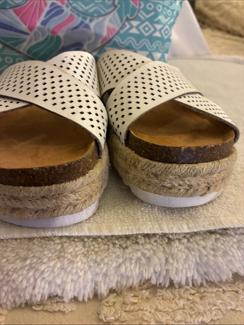 NWOT Nature Breeze White Perforated Cross-Strap Sandals w/Cork Sole & woven base - Picture 4 of 6